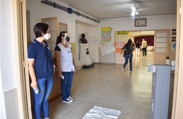 Protocolos en las escuelas en pandemia. Amsafé decidirá sobre el pase sanitario en los próximos días.&nbsp;
