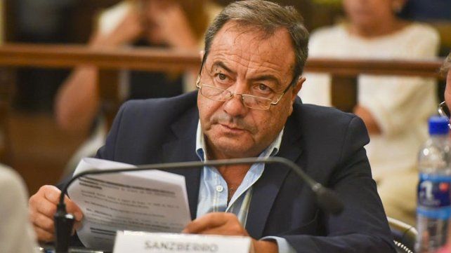 El senador del PJ