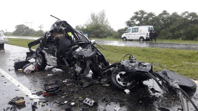 Investigan las causas de la muerte de toda una familia en la ruta 12