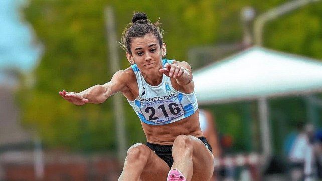 La saltarina Leila Garetto de Unión de Santa Fe se consagró subcampeona del Campeonato Nacional en largo.
