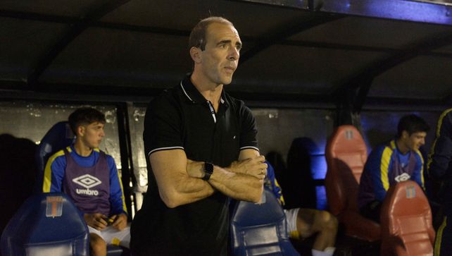Leandro Somoza lleva cinco partidos como técnico de Central. Ganó uno