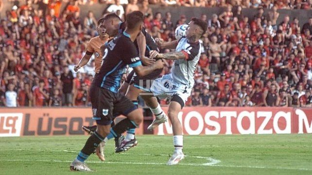 El minuto a minuto del partido entre Colón y Gimnasia (J)