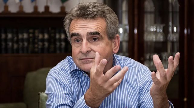 Agustín Rossi anunció que baja su precandidatura: Deja de tener sentido