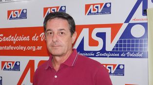 Fabi&aacute;n Bochatay es el presidente de la Federaci&oacute;n Santafesina de V&oacute;leibol.