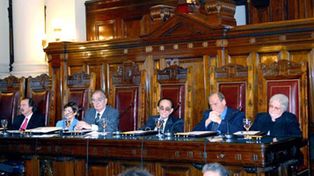 Pol&eacute;mica por posible despenalizaci&oacute;n de la tenencia de drogas para uso personal