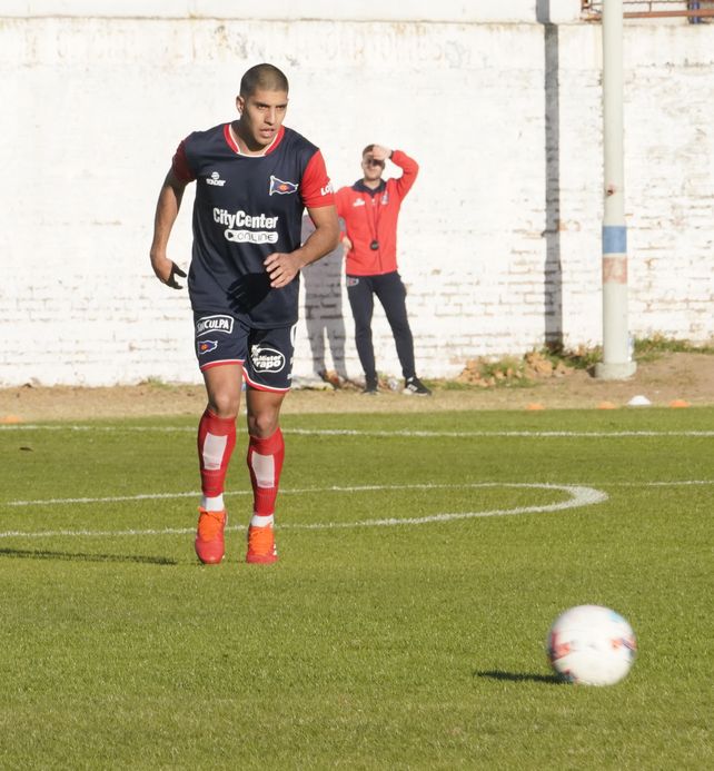 Lautaro Villegas. El delantero llegó a Central Córdoba para disputar el torneo Clausura por la Primera C.&nbsp;