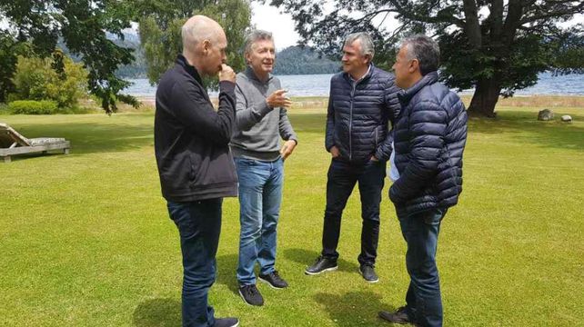 Macri recibió a los gobernadores en Villa la Angostura