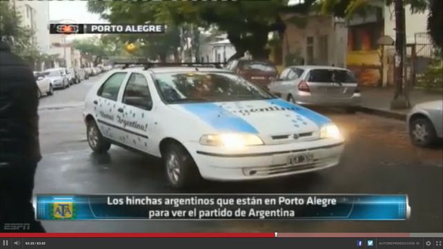 Santotomesinos viajaron a Brasil en un auto ploteado de celeste y blanco
