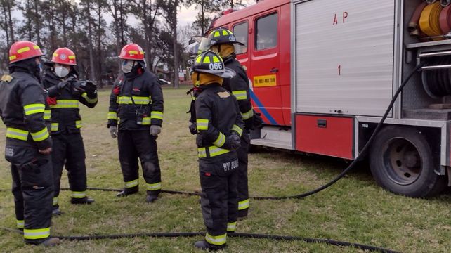 Los Bomberos Voluntarios de Funes necesitan incrementar nuestra dotación para continuar brindando la mejor respuesta ante cualquier emergencia.