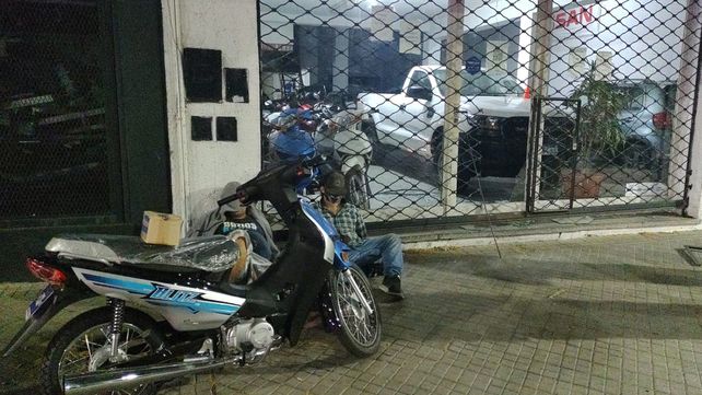 Los delincuentes fueron detenidos en la zona de San Martín y Ameghino.