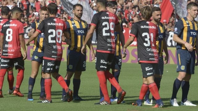 Coinciden. Las dirigencias de Newells y Central acuerdan en que se concrete la reducción de descensos en esta temporada.&nbsp;
