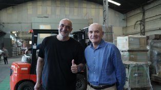 Fabio y Rubén Mauro en el nuevo depósito de Ovidio Lagos al 4.400.