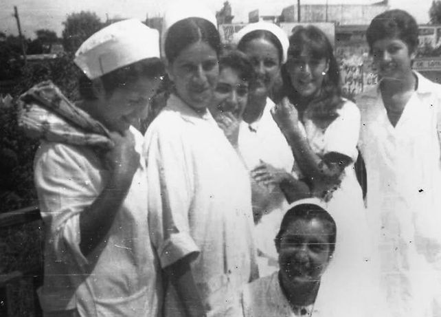 Trabajadoras rosarinas del Frigorífico Swift en 1967. Colección Sara Straatman.