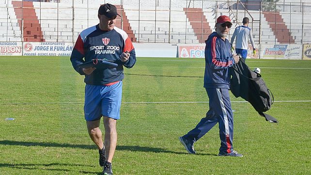Volvió Cervilla al Decano con la calculadora abajo del brazo