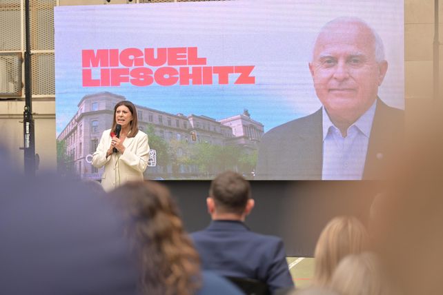 Clara Garc&iacute;a asegur&oacute; que buscar&aacute;n que el legado de Miguel Lifschitz "se destaque, para que su marca y su identidad perduren".