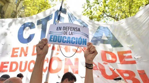 Se lleva a cabo el paro nacional docente y en Entre Ríos habrá audiencia de conciliación