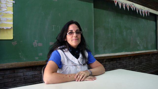 La hija de un represor que eligió ser una maestra desobediente