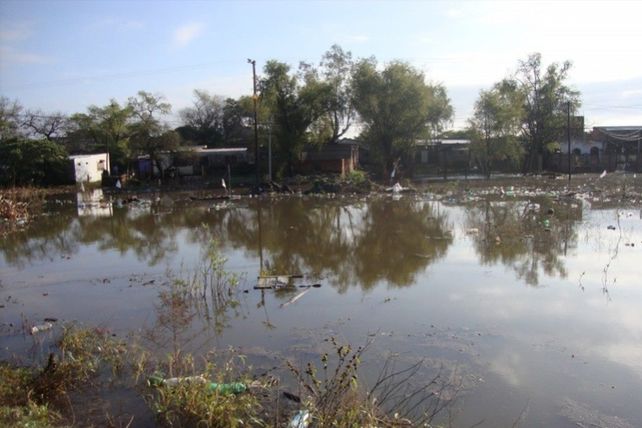 Hay un total de 95 personas evacuadas por la crecida del Paraná