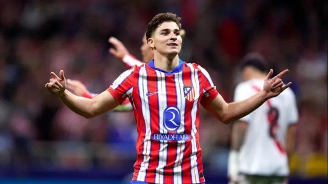 Julián Álvarez se probó en Colón y no quedó: la anécdota que sorprendió en Santa Fe Julián Álvarez se probó en Colón y no quedó: la anécdota que sorprendió en Santa Fe