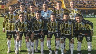 Almirante Brown derrotó a Flandria como visitante y lidera.