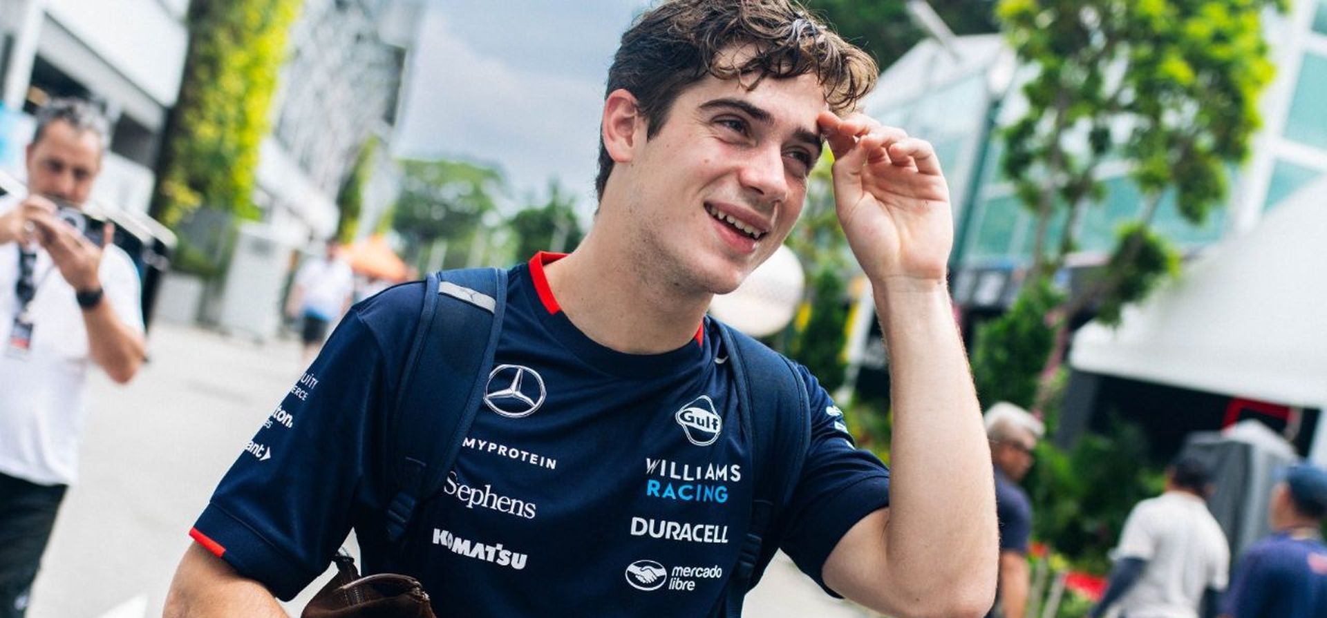 Franco Colapinto deslumbra en Singapur, donde rendirá el tercer examen de Fórmula uno