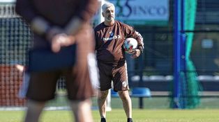 Omar De Felippe tomó las riendas de Platense