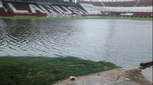 Ni la cancha de Lanús se salvó del tremendo temporal en el conurbano bonaerense