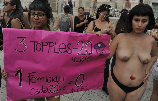 Ni una menos. Mientras una parte de la sociedad sigue escandalizada por el tetazo
