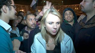 Una periodista fue violada en medio de la celebraci&oacute;n por la ca&iacute;da de Mubarak