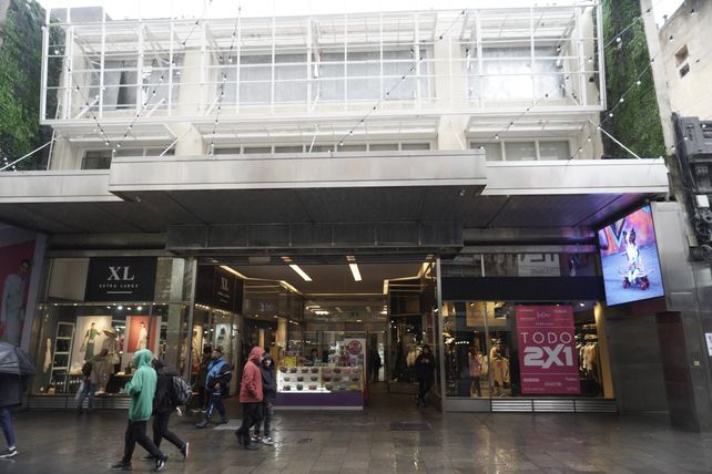 Recalculando. Los desarrolladores piensan en locales más grandes como oferta comercial.