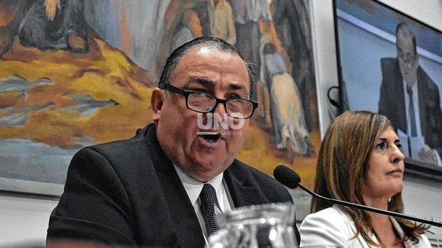Juan Pablo Poletti juró como intendente de la ciudad de Santa Fe