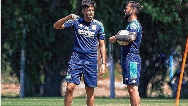 La dupla técnica interina dirigirá el próximo encuentro que disputará Racing en la Copa de la Liga Profesional