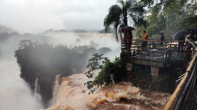 El Parque Nacional Iguazú es el más visitado del país y este año podría superar su récord histórico de 1.635.000 visitantes