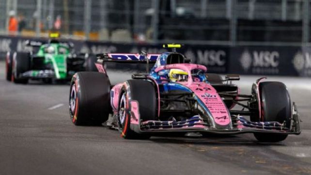 Franco Colapinto en acción en el circuito de Las Vegas.