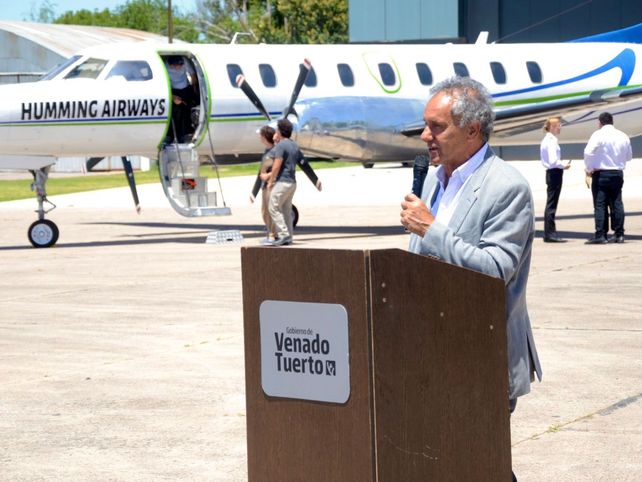 El intendente de Venado Tuerto calificó a la nueva conexión aérea como una oportunidad para el desarrollo