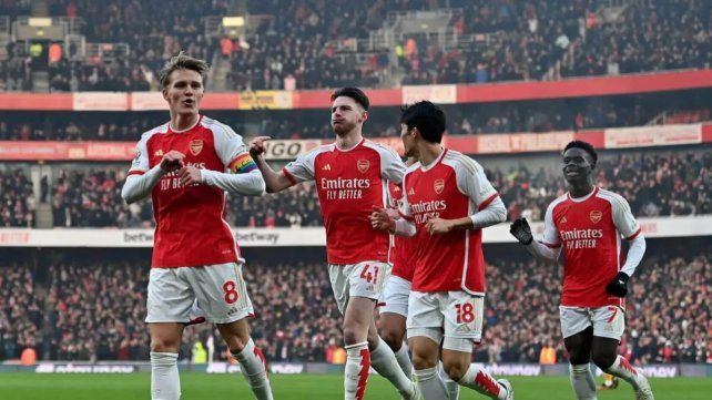 Arsenal defiende la punta de la Premier League ante Luton