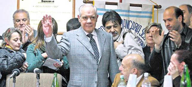 Oyarbide detuvo a Zanola y dijo que est&aacute; detr&aacute;s de un funcionario importante