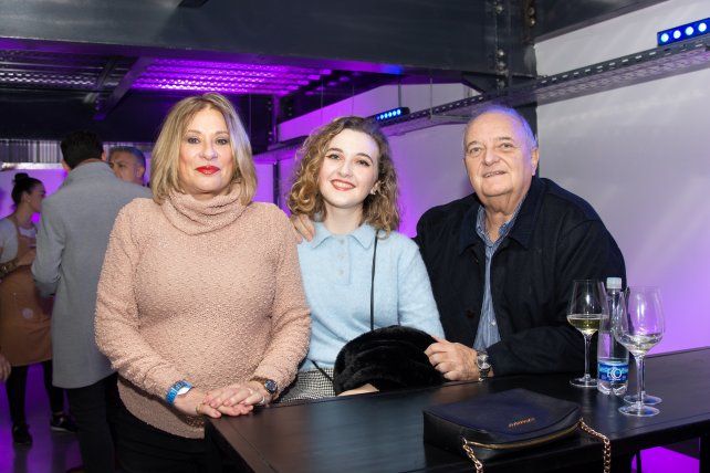 Diana, Victoria Y Ricardo Castellani 
