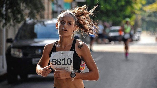 Ximena Simeone logró el triunfo con un registro de 18 minutos y 48 segundos.