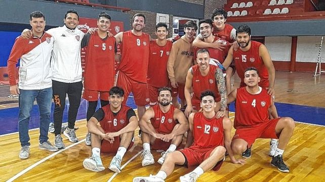 Unión B buscará extender su invicto este jueves en el Torneo Dos Orillas en el partido ante Regatas Coronda.