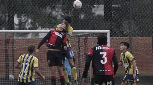 Rosarina: Los chicos de Newell’s y Central disputaron un cotejo parejo en quinta división. El rojinegro se quedó con el triunfo por 1 a 0. &nbsp;