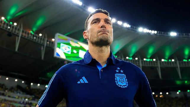Lionel Scaloni se prepara para dar a conocer la lista de jugadores para la Copa América.