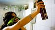 prohiben el uso y la comercializacion de un insecticida para el hogar