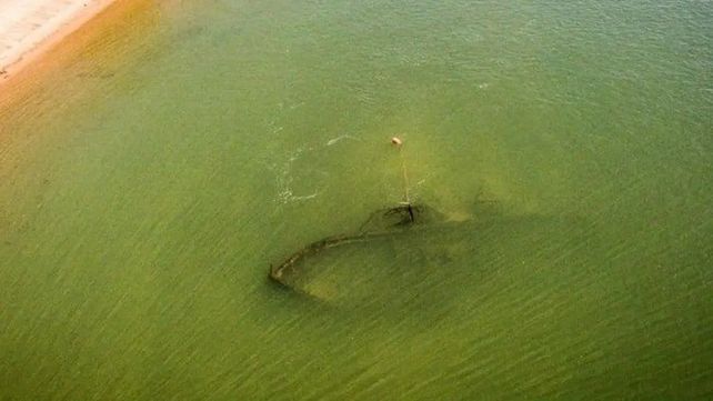 La bajante del Paraná reveló un barco hundido desde hace más de cien años