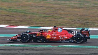 Lewis Hamilton probó por primera vez con Ferrari.