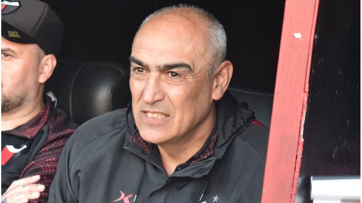 Delfino, tras el empate de Colón: "En dos pelotas paradas se nos fue el partido"
