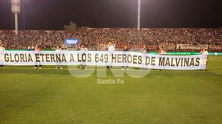 Homenaje a los héroes de Malvinas en el 15 de Abril