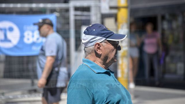 SMN emitió un alerta por altas temperaturas. Defensa Civil emitió recomendaciones. Los departamentos más afectados Diamante
