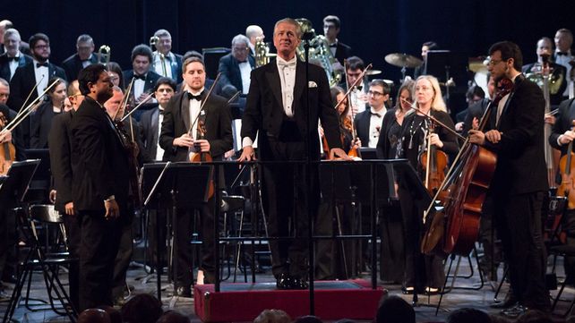 La Orquesta Sinfónica Provincial se presentó bajo la batuta del maestro Walter Hilgers en la Sala Mayor del Teatro Municipal
