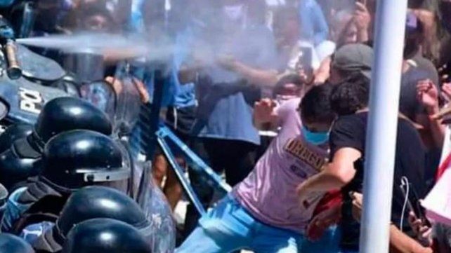 La policía reprimió a los manifestantes formoseños.